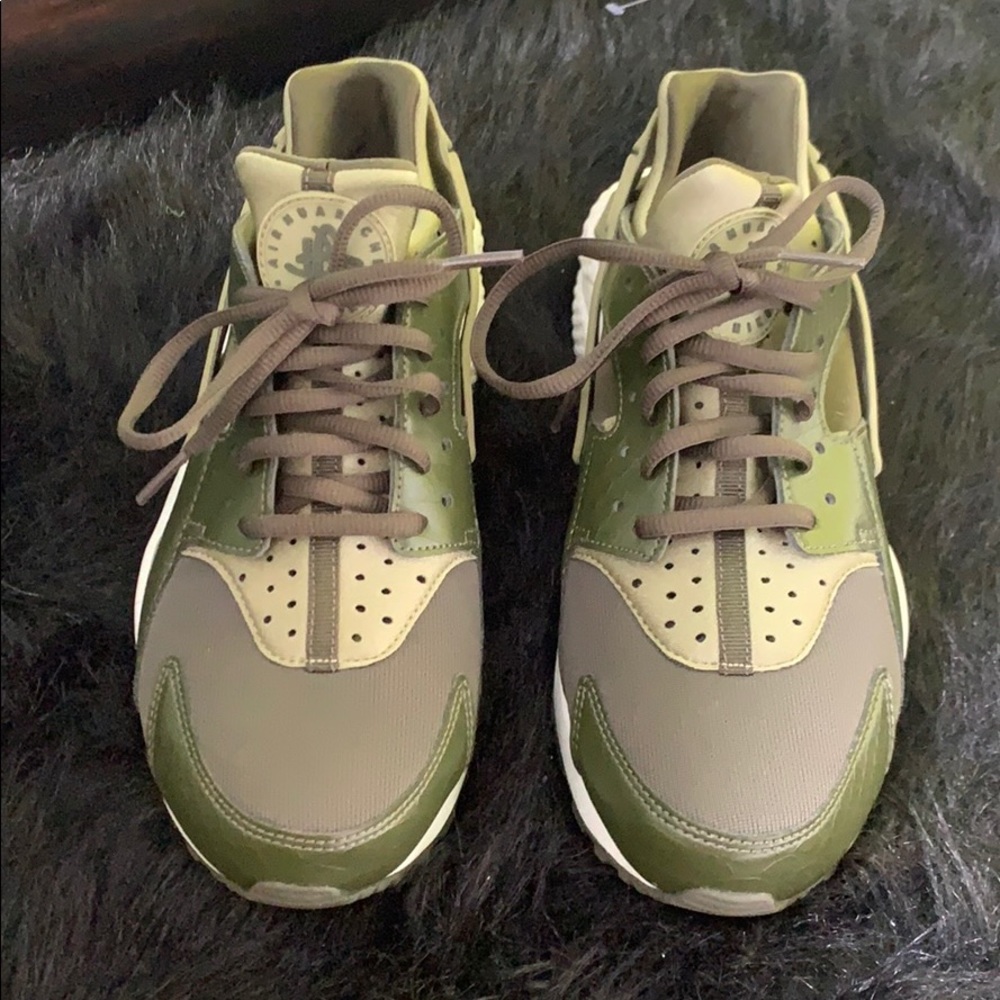 Nike Air Huaraches